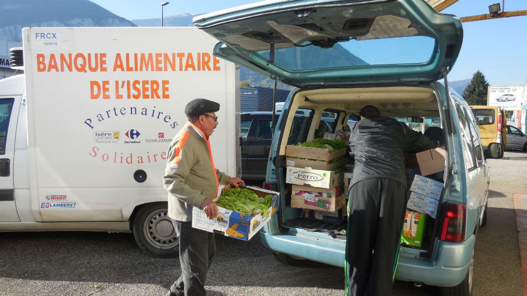 20150612 banquealimentaire distribution
